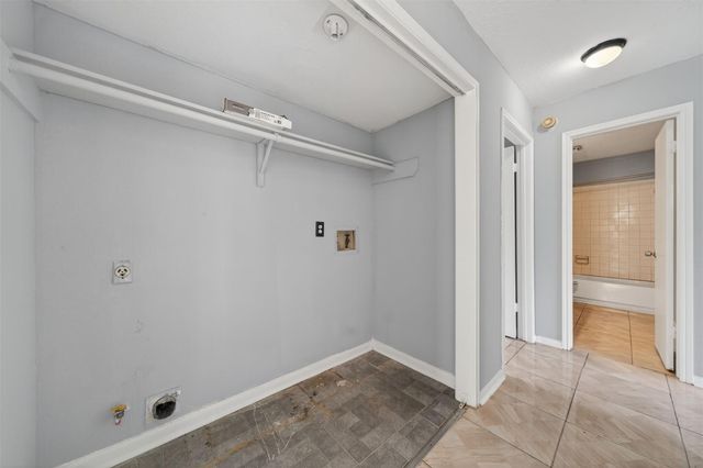 6426 Old Chatham Lane, Houston, TX 77035