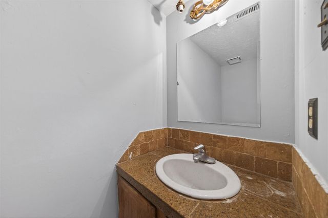 6426 Old Chatham Lane, Houston, TX 77035