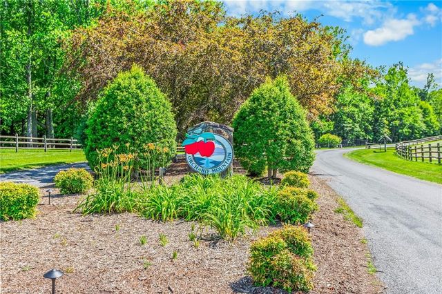 167 Jonathan Drive, Lowgap, NC 27024