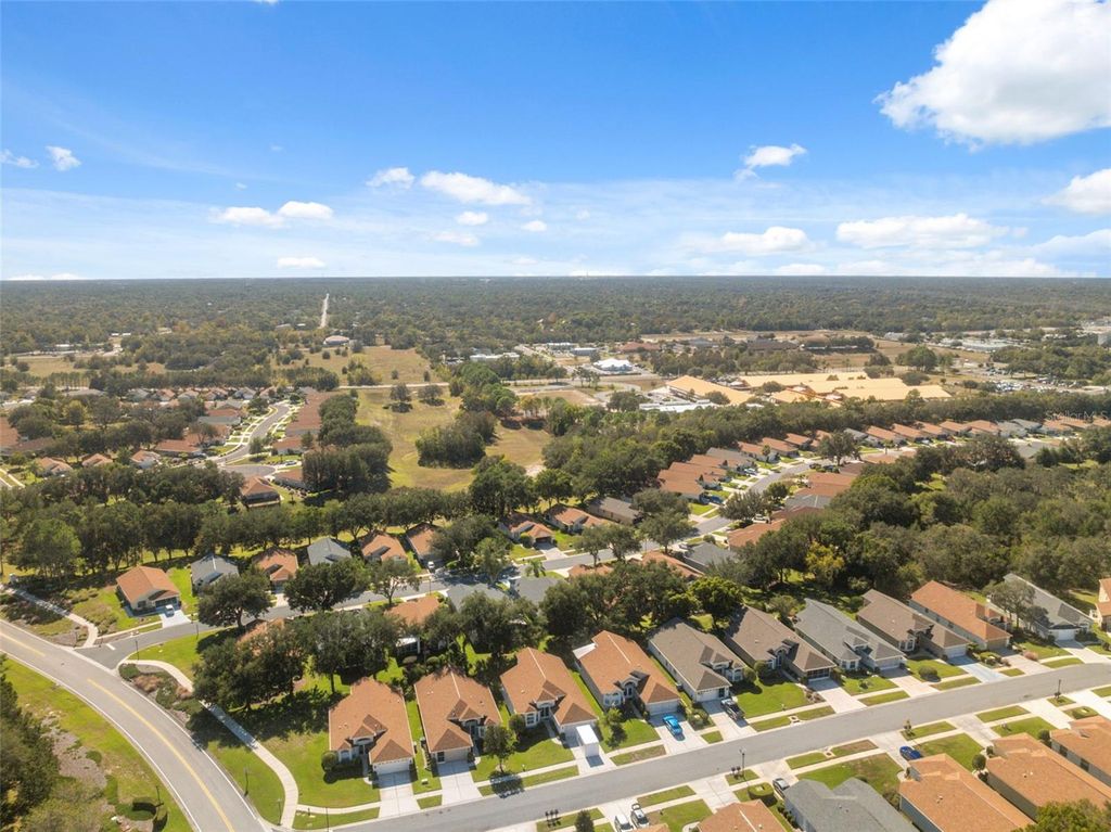 Image 40 of property listing at 283 QUANE AVENUE, Spring Hill, FL 34609