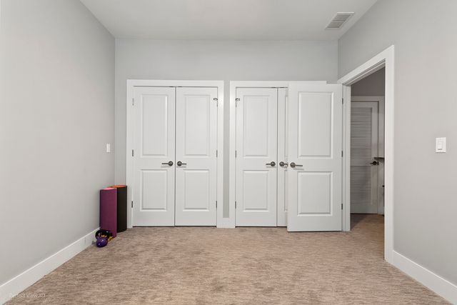 5033 W Winona Street, Chicago, IL 60630