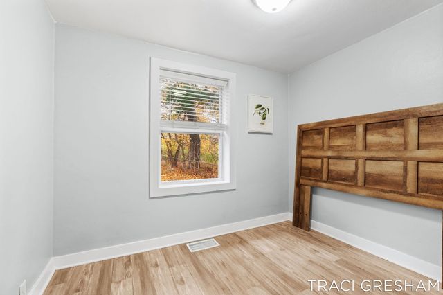 2865 Vandenberg Road, Muskegon, MI 49444