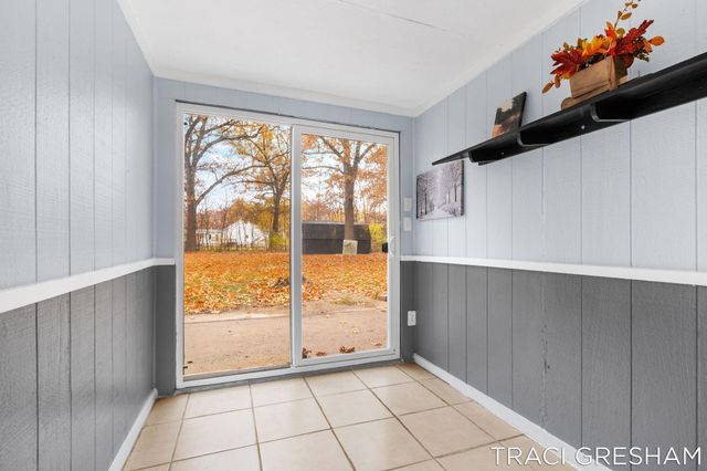 2865 Vandenberg Road, Muskegon, MI 49444