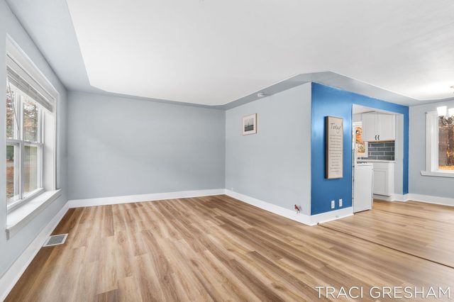 2865 Vandenberg Road, Muskegon, MI 49444