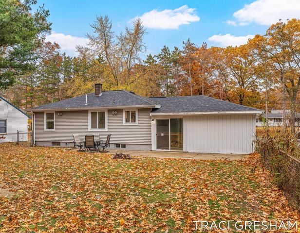 2865 Vandenberg Road, Muskegon, MI 49444