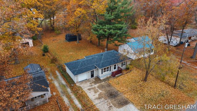 2865 Vandenberg Road, Muskegon, MI 49444