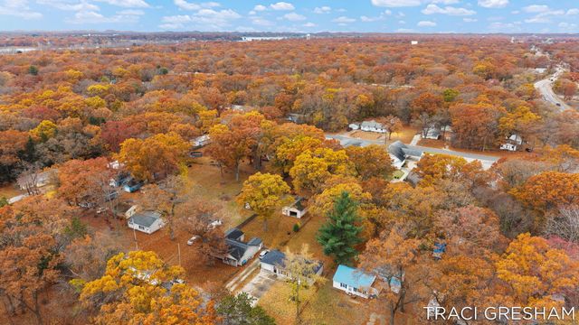 2865 Vandenberg Road, Muskegon, MI 49444