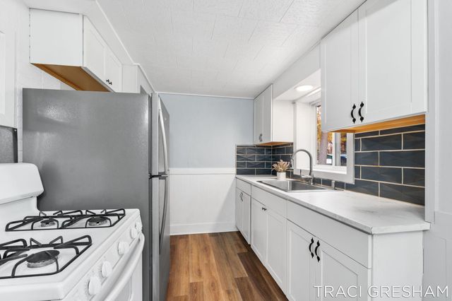 2865 Vandenberg Road, Muskegon, MI 49444