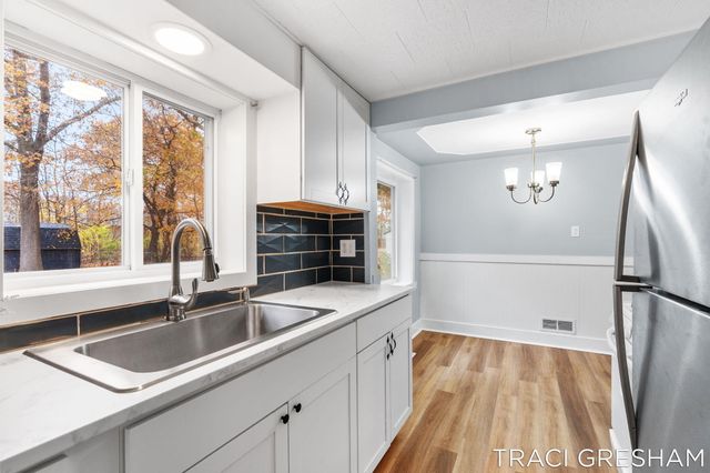 2865 Vandenberg Road, Muskegon, MI 49444