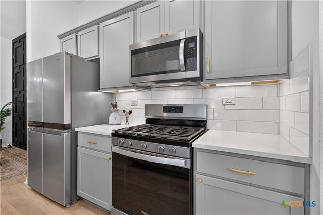 120 Stewart Drive 101, San Marcos, TX 78666