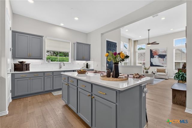120 Stewart Drive 101, San Marcos, TX 78666