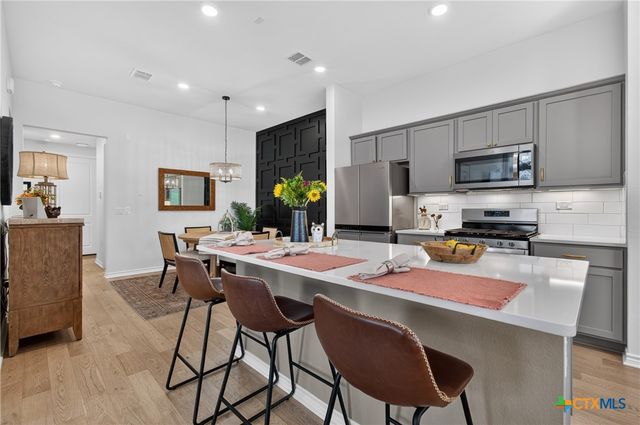 120 Stewart Drive 101, San Marcos, TX 78666