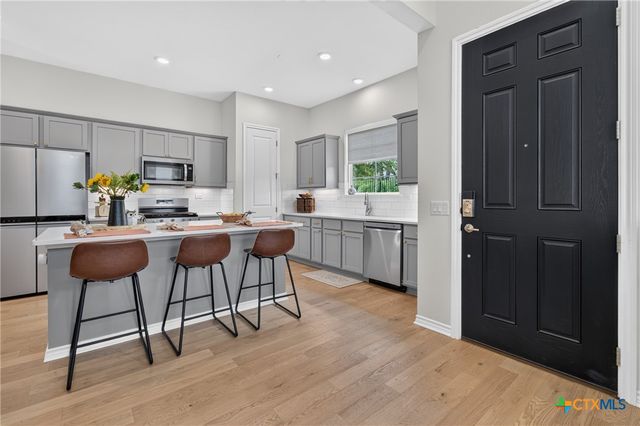 120 Stewart Drive 101, San Marcos, TX 78666