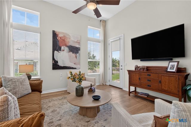 120 Stewart Drive 101, San Marcos, TX 78666