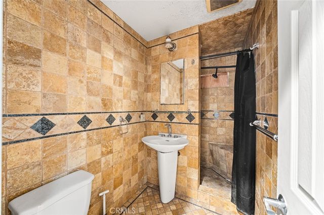440 N Durrell Avenue, Azusa, CA 91702