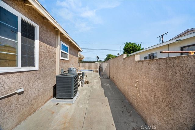 440 N Durrell Avenue, Azusa, CA 91702