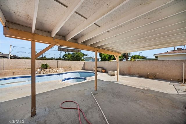 440 N Durrell Avenue, Azusa, CA 91702