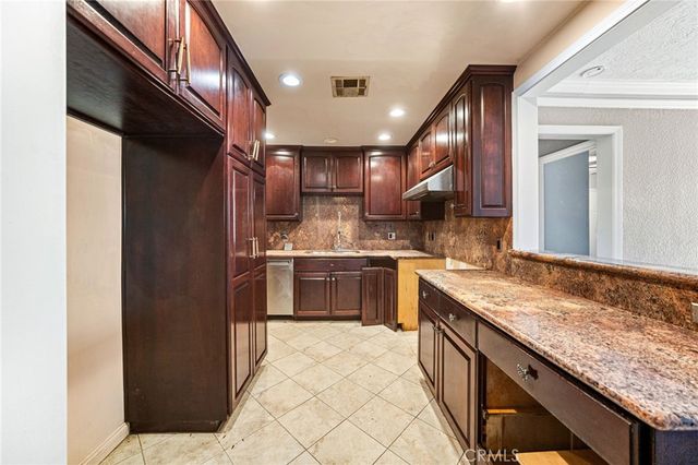 440 N Durrell Avenue, Azusa, CA 91702