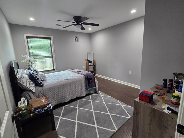 23 whispering Drive, Alexander, AR 72002