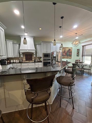 23 whispering Drive, Alexander, AR 72002