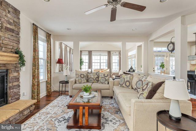 42134 AUTUMN RAIN CIR, Brambleton, VA 20148