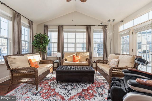 42134 AUTUMN RAIN CIR, Brambleton, VA 20148