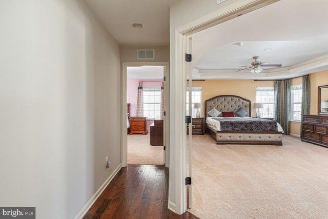 42134 AUTUMN RAIN CIR, Brambleton, VA 20148