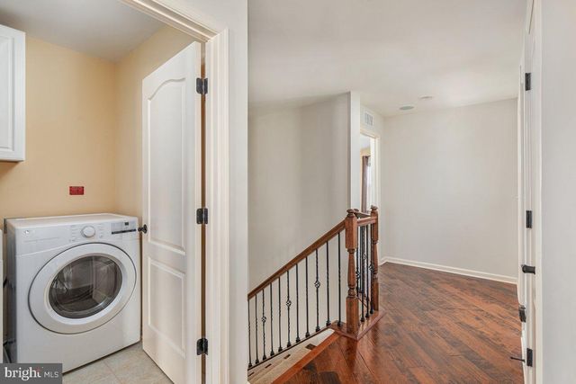 42134 AUTUMN RAIN CIR, Brambleton, VA 20148