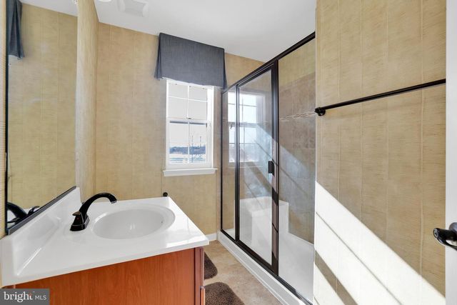 42134 AUTUMN RAIN CIR, Brambleton, VA 20148