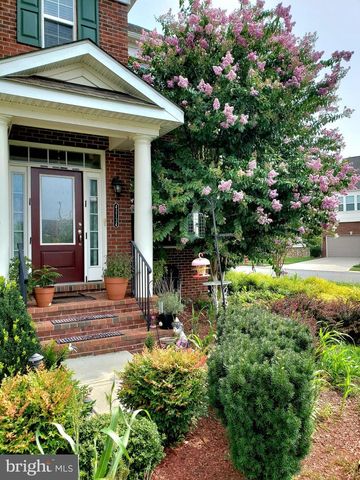 42134 AUTUMN RAIN CIR, Brambleton, VA 20148