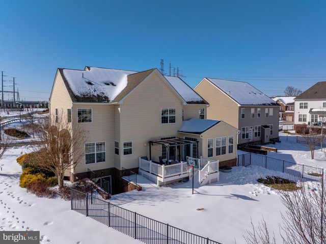 42134 AUTUMN RAIN CIR, Brambleton, VA 20148