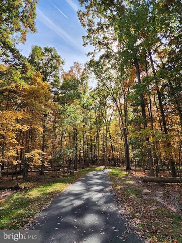 42134 AUTUMN RAIN CIR, Brambleton, VA 20148