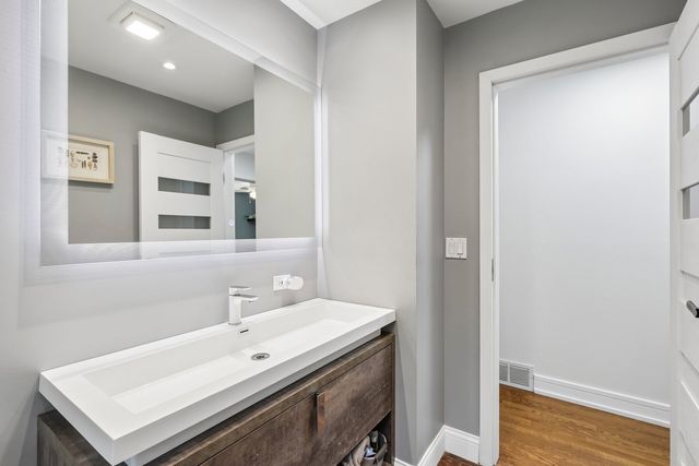 21W640 Maple Avenue, Medinah, IL 60157