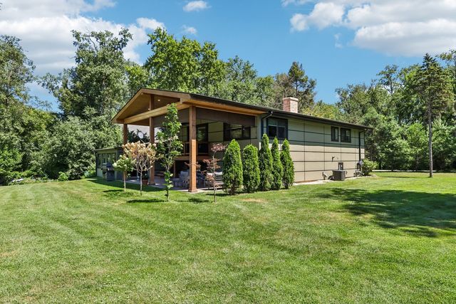 21W640 Maple Avenue, Medinah, IL 60157