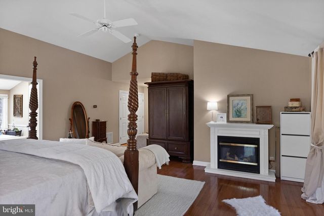 12 WILDERNESS DR, Medford, NJ 08055