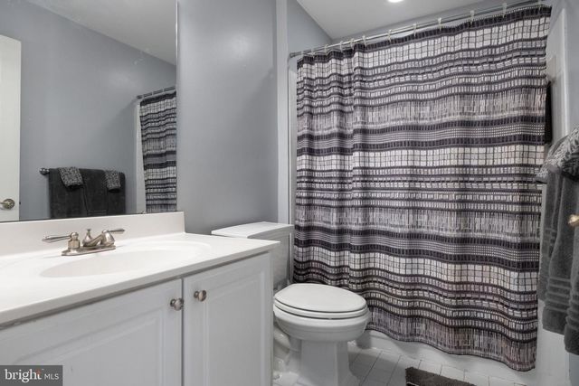 12 WILDERNESS DR, Medford, NJ 08055