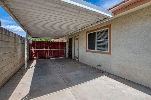 2153 Jenni Avenue, Sanger, CA 93657