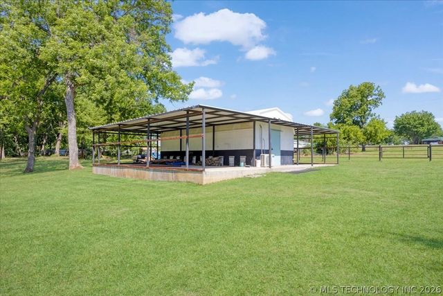 17957 Bridgeview Road, Madill, OK 73446
