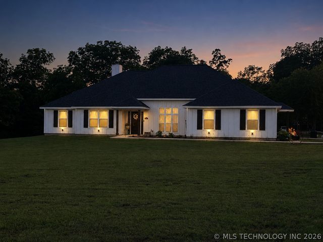 17957 Bridgeview Road, Madill, OK 73446