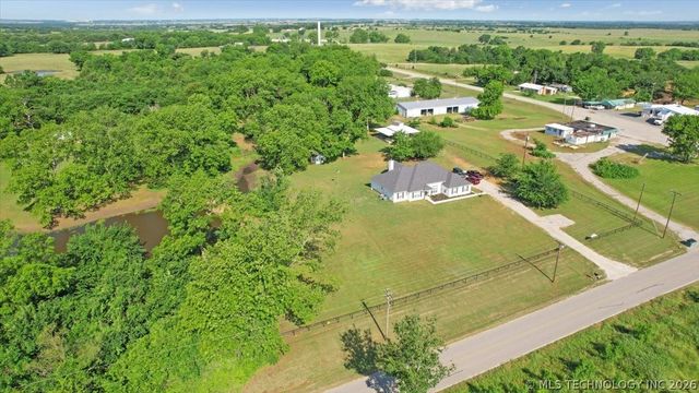 17957 Bridgeview Road, Madill, OK 73446