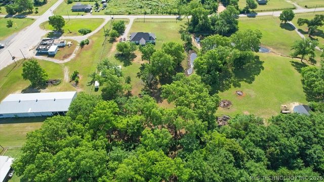 17957 Bridgeview Road, Madill, OK 73446