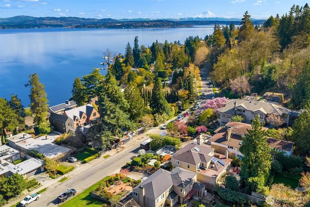 453 McGilvra Boulevard E, Seattle, WA 98112