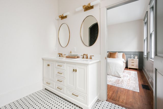 63 Montagu Street A, Charleston, SC 29401