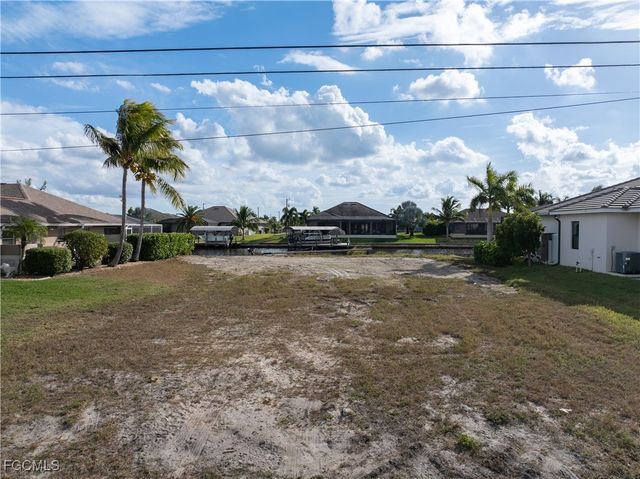 3806 NW 10th ST, Cape Coral, FL 33993