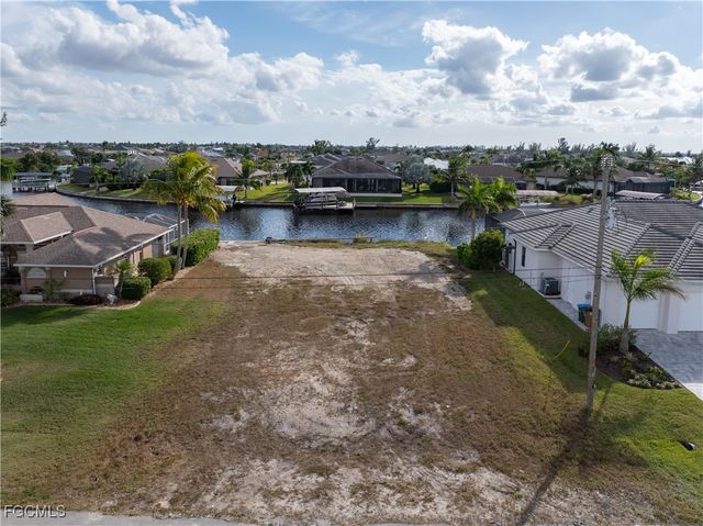 3806 NW 10th ST, Cape Coral, FL 33993