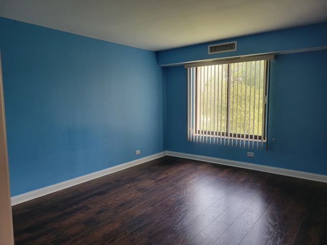 1505 E Central Road 312B, Arlington Heights, IL 60005