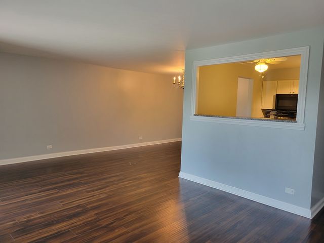 1505 E Central Road 312B, Arlington Heights, IL 60005