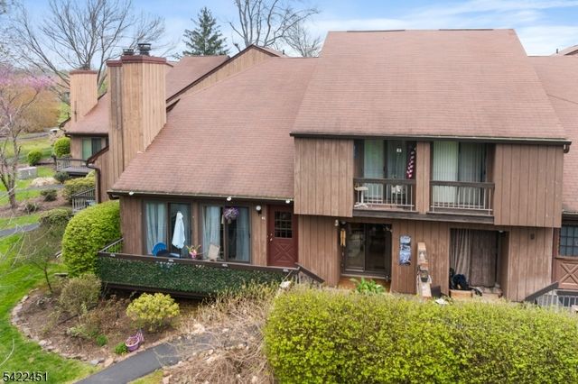 124 Bluebird Dr 4C, Hillsborough Twp., NJ 08844
