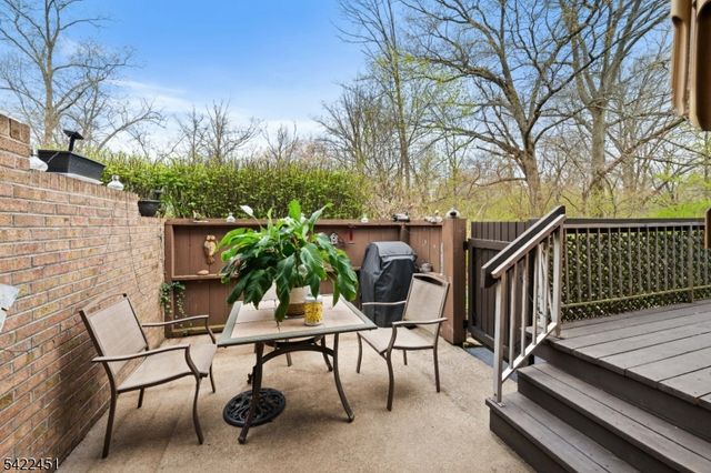 124 Bluebird Dr 4C, Hillsborough Twp., NJ 08844
