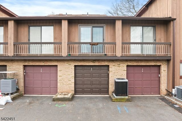 124 Bluebird Dr 4C, Hillsborough Twp., NJ 08844